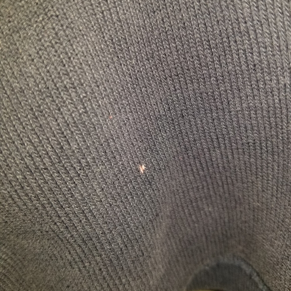 POLO SWEATER HALF ZIP UP SIZE MEDIUM - Picture 2 of 3